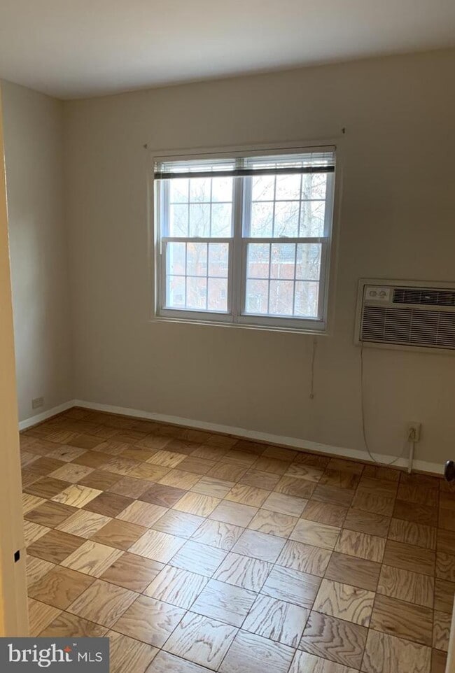 Building Photo - 3268 Gunston Rd