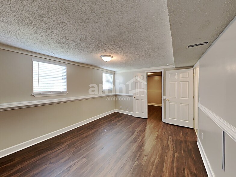 Building Photo - 154 Spring Creek Ct