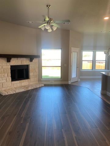 Building Photo - 2609 St Lawrence Dr