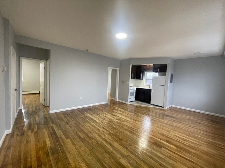 Building Photo - 3222 Tibbett Ave