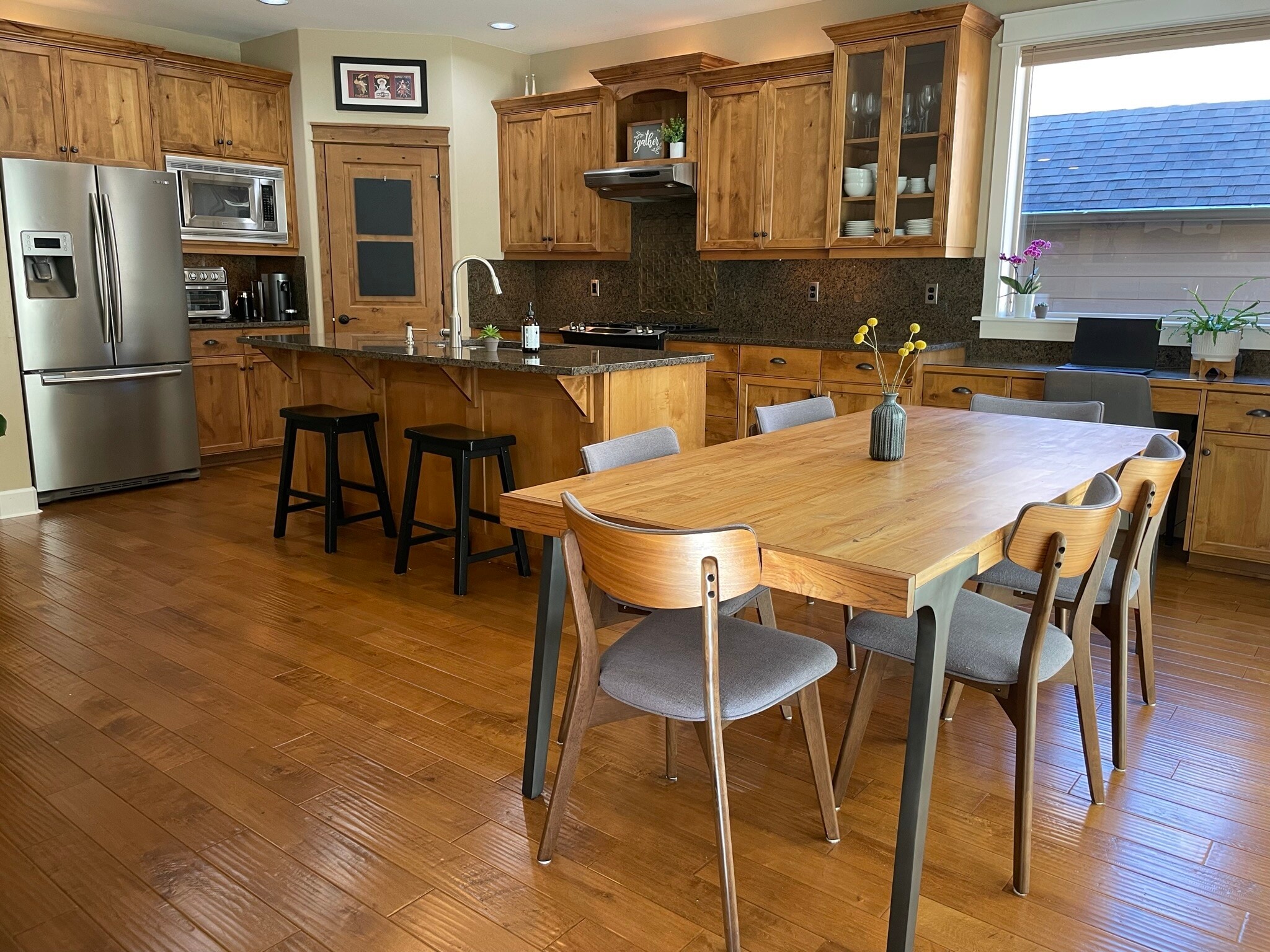 Building Photo - 12884 SW Sevilla Ave