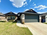 Building Photo - 416 Pergola St