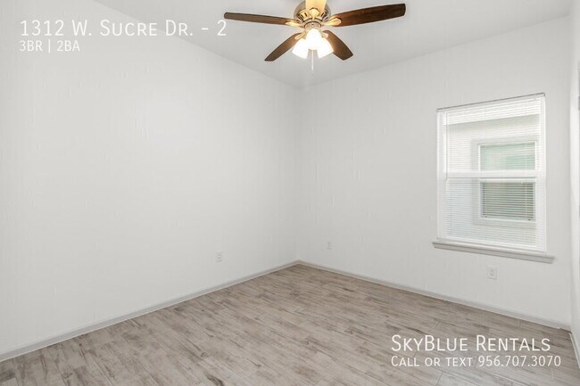 Building Photo - 1312 W Sucre Dr