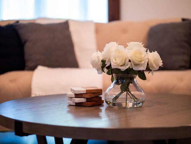 Building Photo - 3222 West Blvd