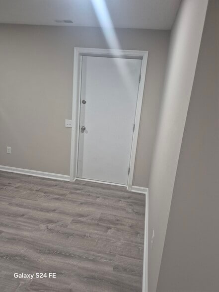 Building Photo - 7428 Quail Ridge Ln