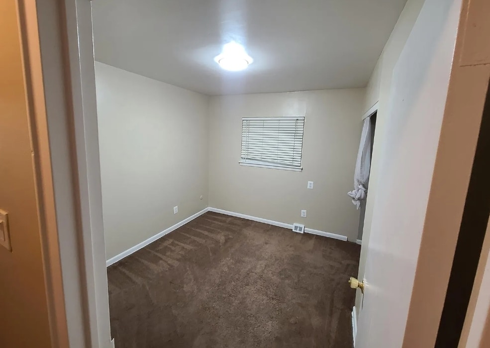 BedRoom_3 - 8708 Hargrave St