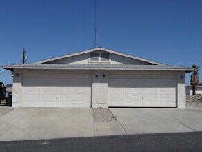 Building Photo - T3561