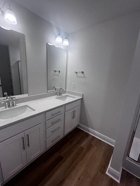 Building Photo - 2587 Cliff Hollow Cir