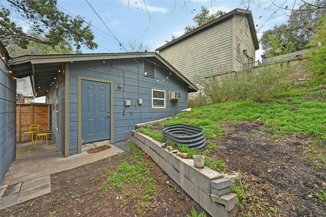 Building Photo - 1103 Kenwood Ave
