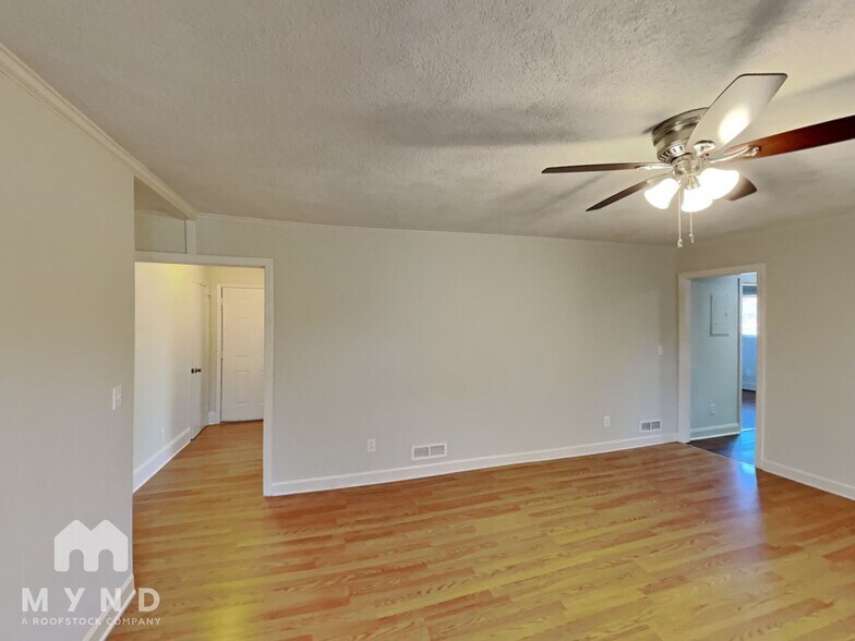 Building Photo - 1201 Manchester Ln