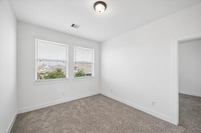 Building Photo - 12946 Rio Mariano Ln