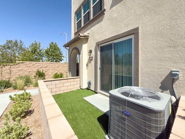 Building Photo - ~ UNIQUE FIND ~ New Construction SOLAR Hom...