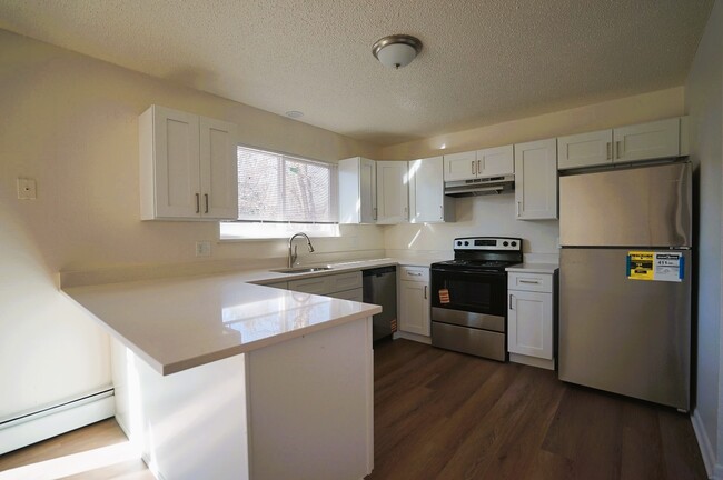 Building Photo - 1225 S Coffman St