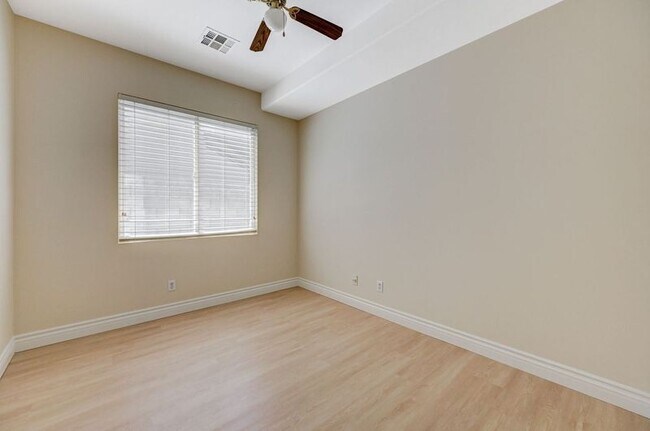 Building Photo - 89 Dollar Pointe Ave
