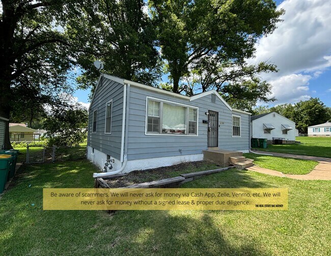 Building Photo - 10135 Cabot Dr