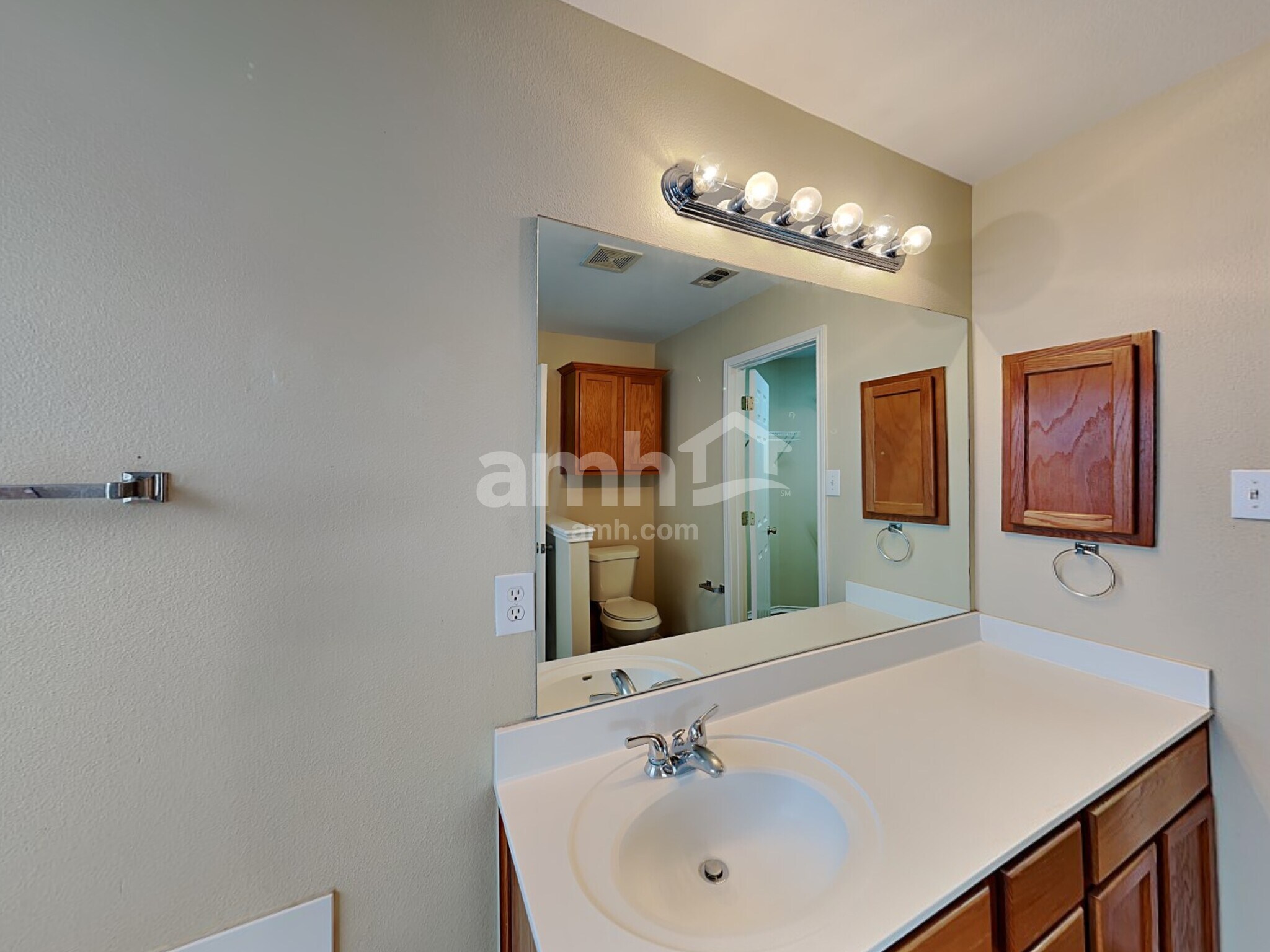 Building Photo - 8055 Chisos Oak Dr