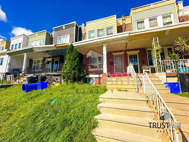 Building Photo - 5734 N Lambert St