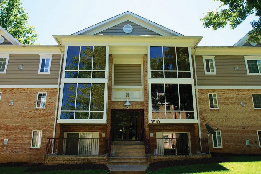 Building Photo - Briarwood Apartments