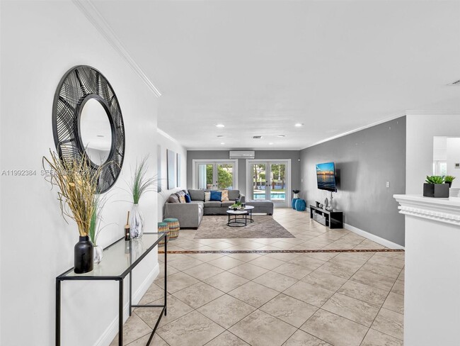 Building Photo - 413 Tamarind Dr