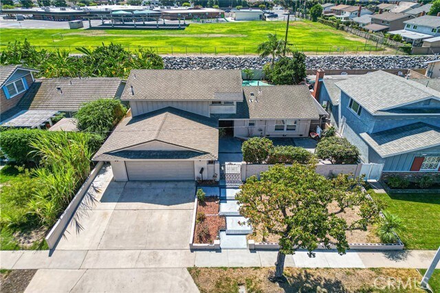 Building Photo - 9628 Mariposa Ave