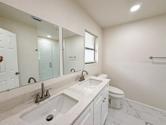 Building Photo - 110 Marigold Dr