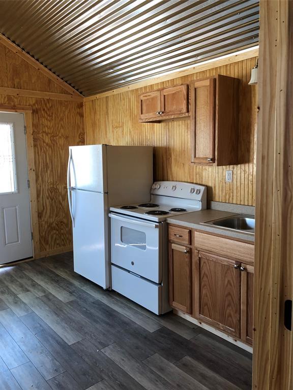 Building Photo - 110 Pine Tree Loop