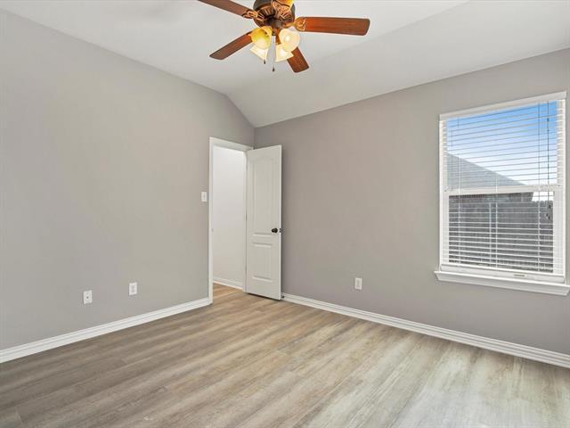 Building Photo - 224 Linden Ct