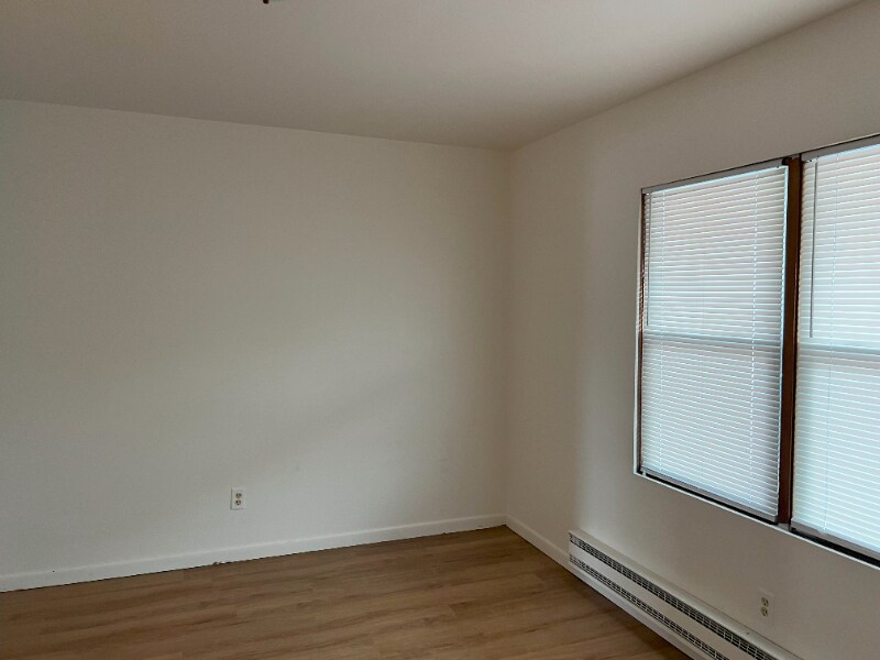 Building Photo - 7000 Kennedy Ave