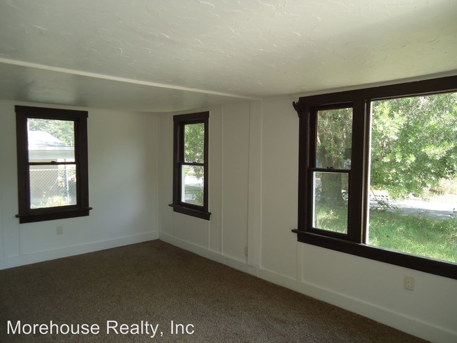 Building Photo - 2 br, 1 bath House - 1620 Warrens Avenue