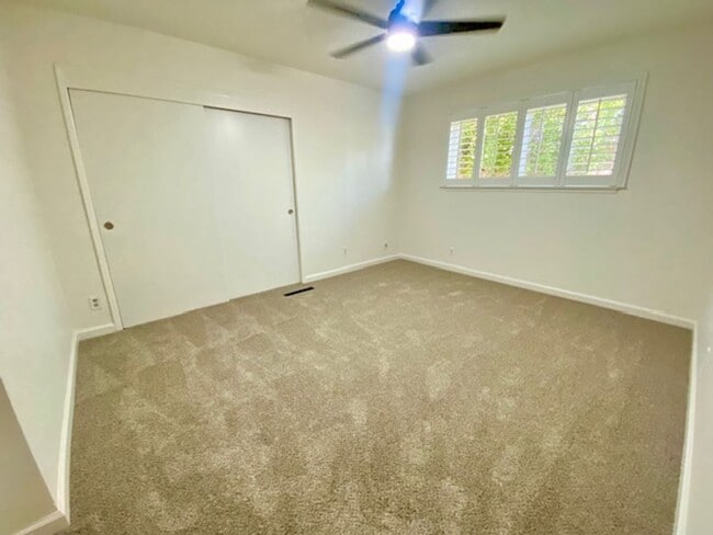 Building Photo - Updated property with luxury Appliances in a prime location in Livermore