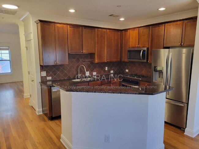 Building Photo - Stunning Townhome Overlooking Beltline at Grant Park!