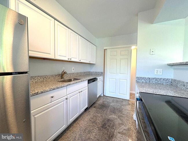 Building Photo - 9528 Hagel Cir