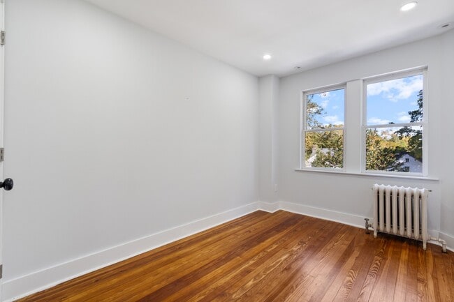 Building Photo - 521 Homewood Ave