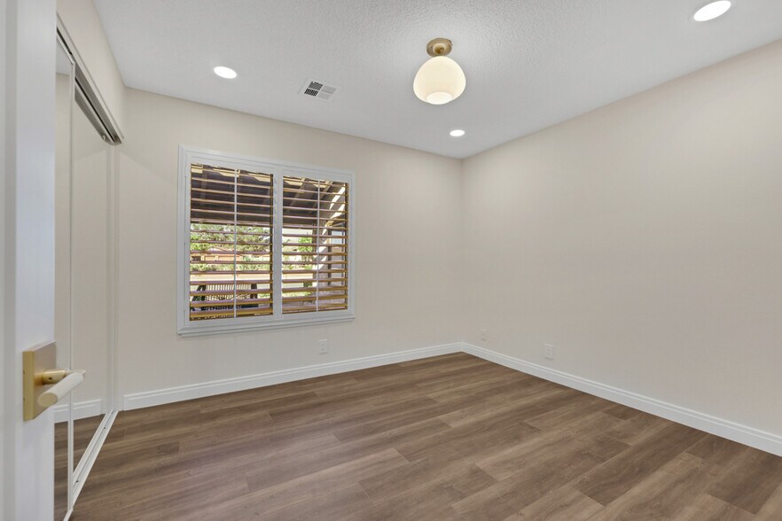 Building Photo - 3212 Moonflower Dr