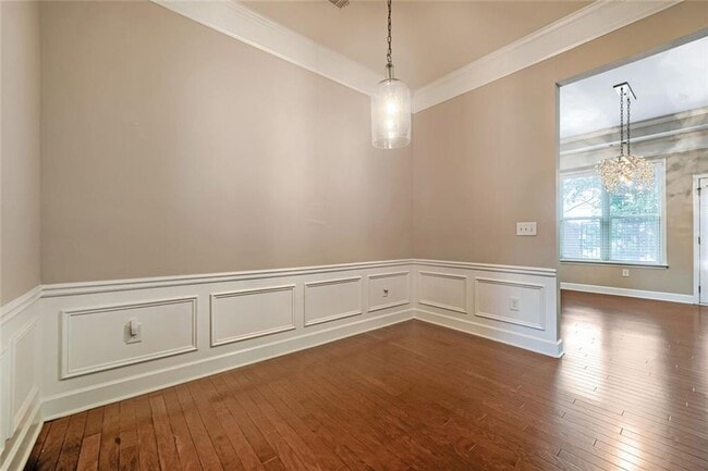 Building Photo - 2464 Norwood Dr SE