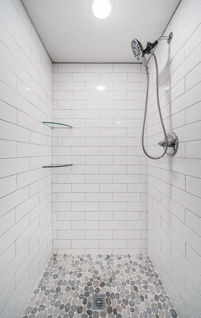 Building Photo - 416 Meadow Ln