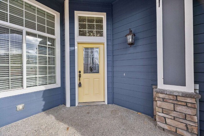 Primary Photo - This beautiful light filled home offers 4-bedroom, 2.5-bathroom, 2-story home is 2,030 square fee...