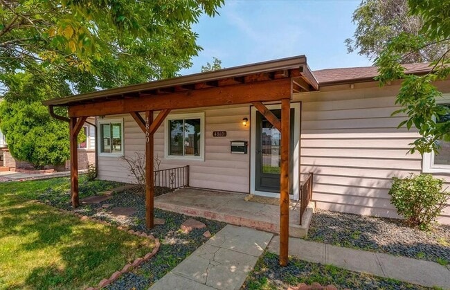 Building Photo - 4BD, 2BA Chaffee Park Home with Yard and 1-Car Garage