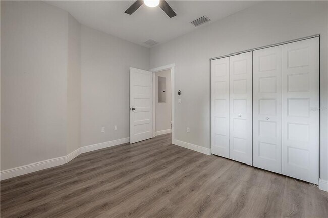 Building Photo - 6804 N 17th St