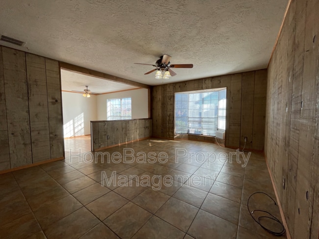 Building Photo - 2600 Cliffside Dr