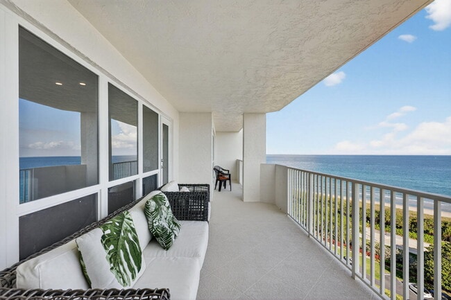 Building Photo - 4301 N Ocean Blvd