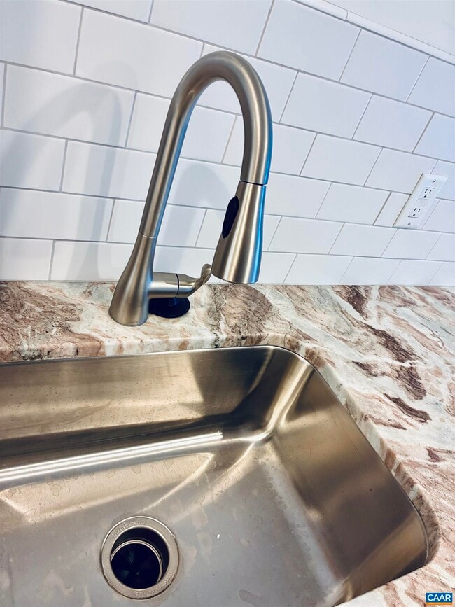 Building Photo - 210 Saponi Ln