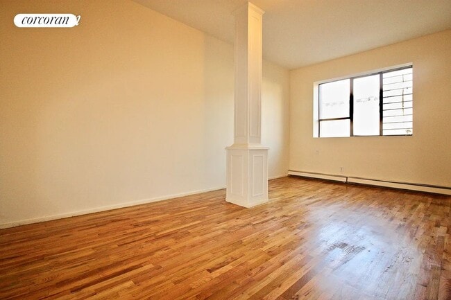 Building Photo - 272 Willoughby Ave