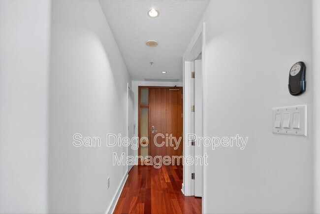 Building Photo - 1205 Pacific Hwy