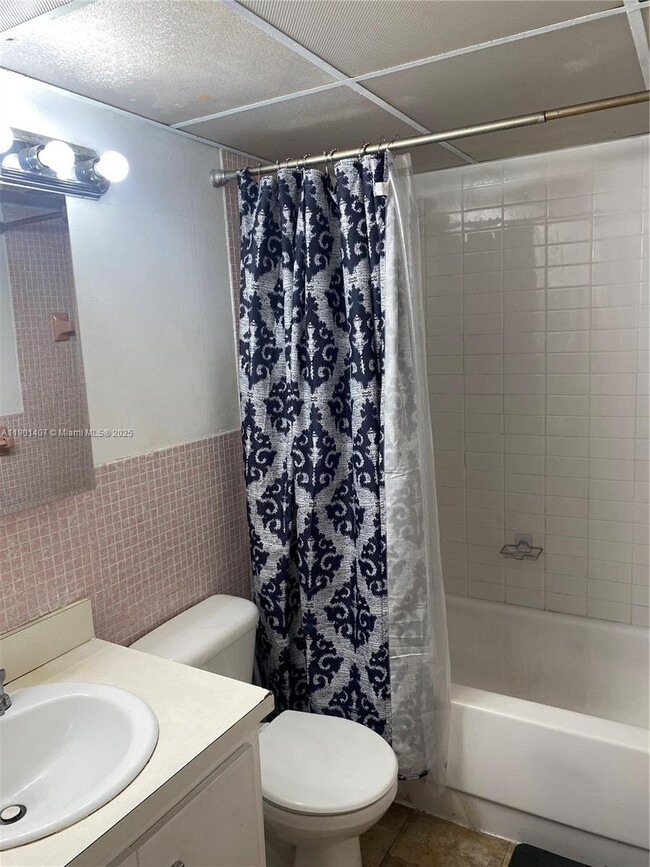 Building Photo - 1732 Meridian Ave