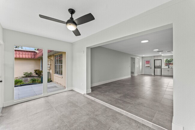 Building Photo - 711 Laconia Cir
