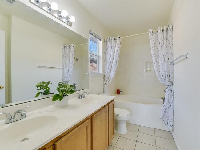 Building Photo - 17132 Dashwood Creek Dr