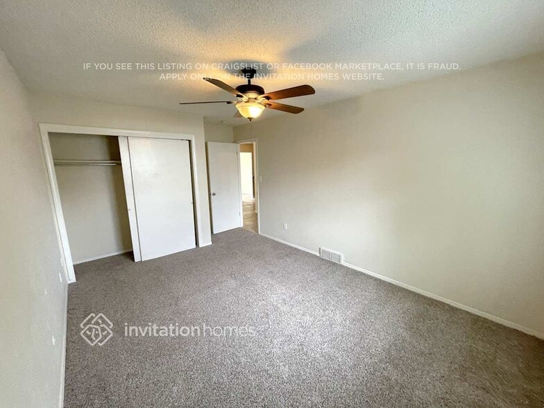 Building Photo - 378 S 24th Ave