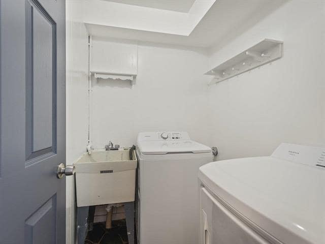 Building Photo - 2205 Clover Ave