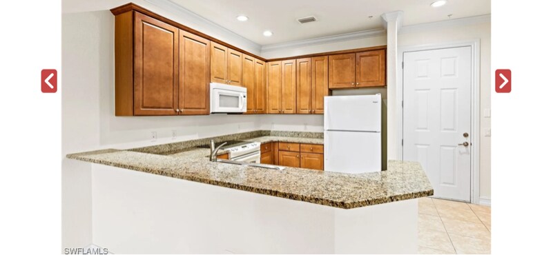 Building Photo - 9147 Delano St